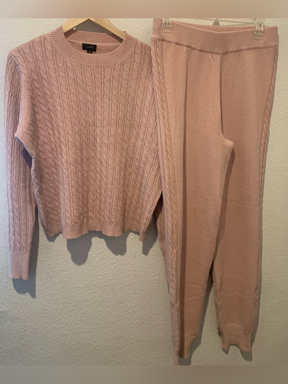 Ontwelfth Stylish Light Pink Cable Knit Sweater and pants  NWOT